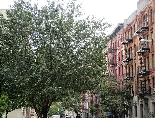 Rented by DSA Realty | media 28