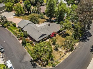 350 Capri Dr, Simi Valley, CA 93065