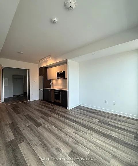6 Chartwell Rd #323 — Photo 3