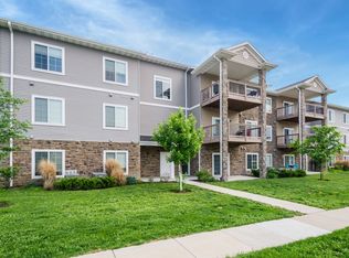 1620 Lincoln Dr UNIT 103, North Liberty, IA 52317
