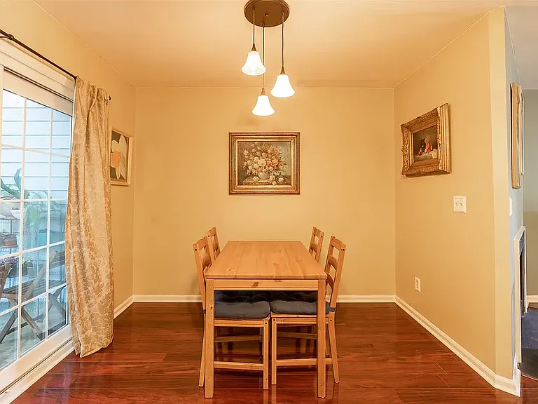 104 Marlowe Ct — Photo 17