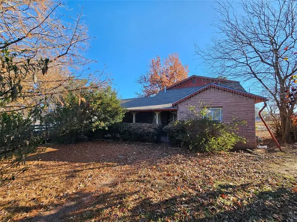 1411 S 11th St, Chickasha, OK 73018