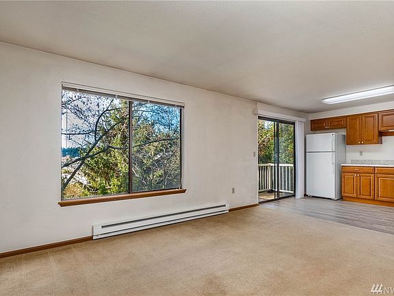 4th image of 325 NE Kettle St APT 207
