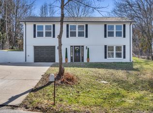 302 Grassland Dr, Clarksville, TN 37043