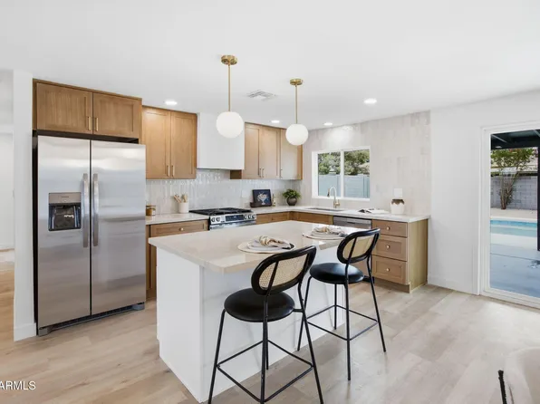 14407 N 37TH Court, Phoenix, AZ 85032