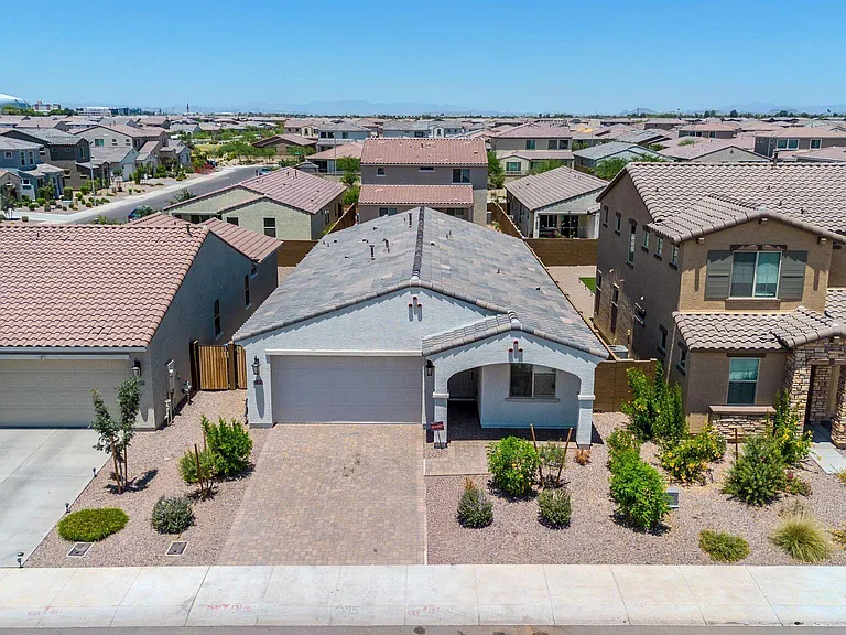8830 W Pasadena Ave — Photo 47