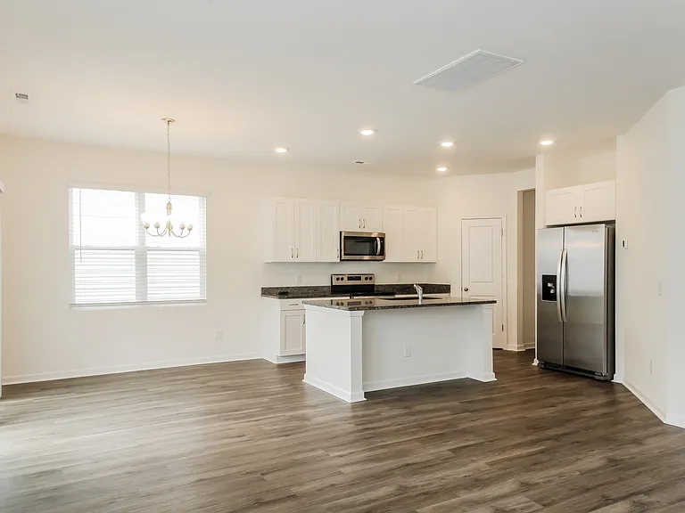 1533 King St — Photo 2