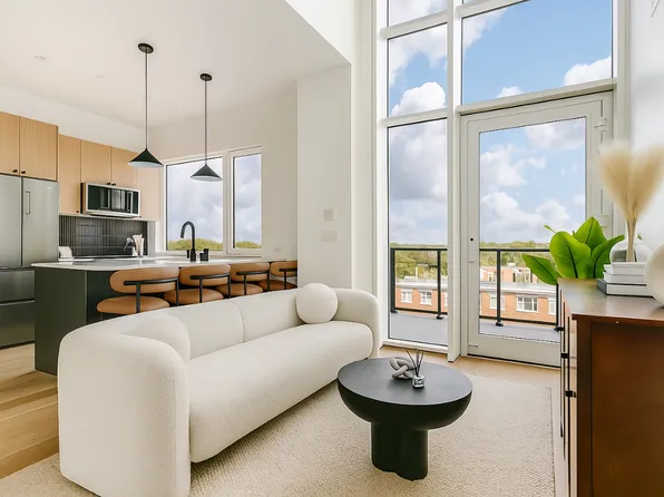 11-14 35th Avenue image 2 of 10