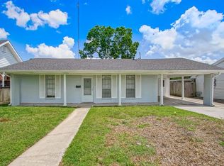 224 Willow Dr, Gretna, LA 70053