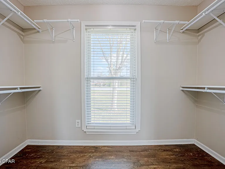 3015 Stanford Rd — Photo 27
