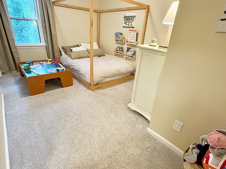 Upstairs Bedroom #2