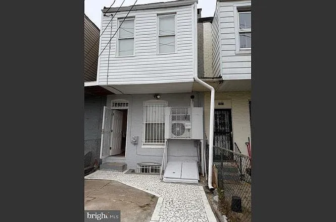 1621 Darley Ave — Photo 13