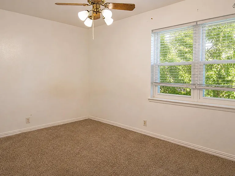 2312 Reilly Rd — Photo 17