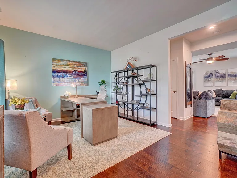 800 Corcormant Ln — Photo 4