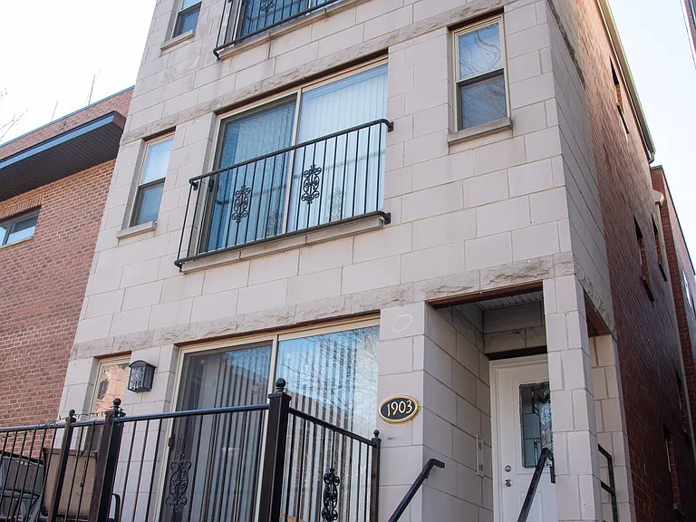 1903 W Ohio St #LL — Photo 1