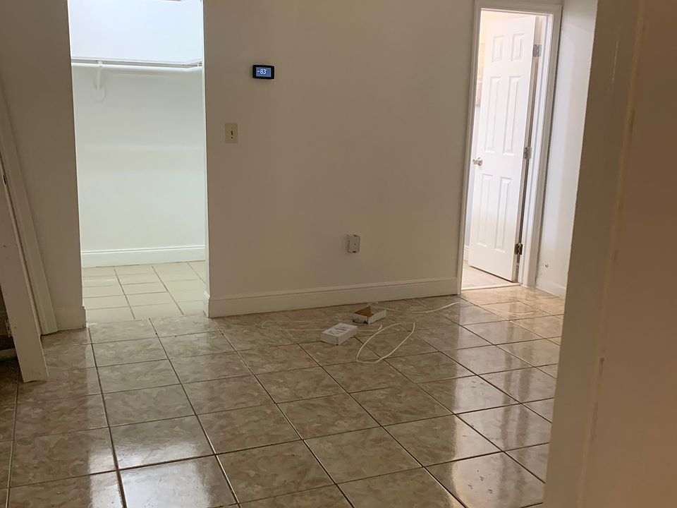 1st image of 1131 NE 141st St #2