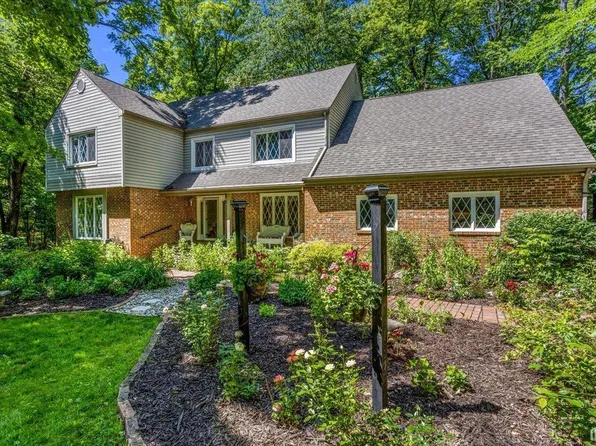 8406 Timber Ln, Lafayette, IN 47905
