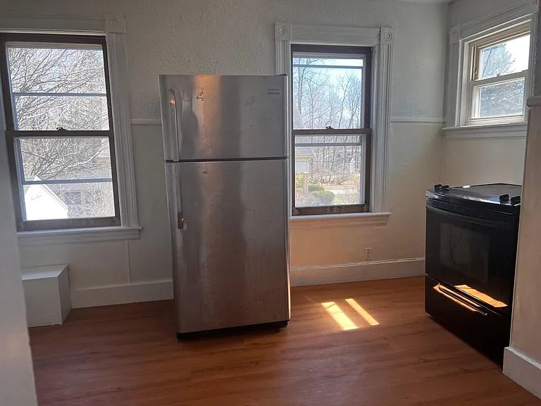 21 Elliott St #2 — Photo 5