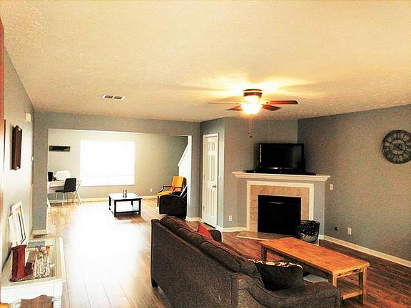 2nd image of 1016 Lexington Farms Dr