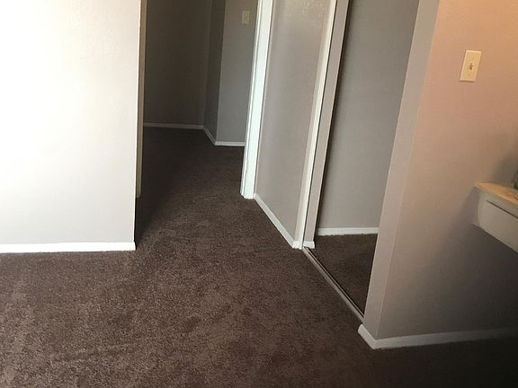 4th image of 3127 W Loma Ln