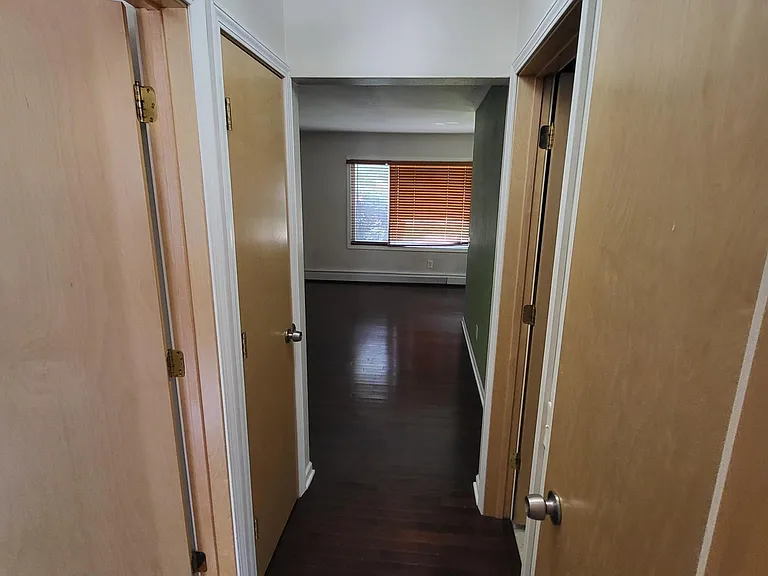 1301 Jewel Ct #2 — Photo 8