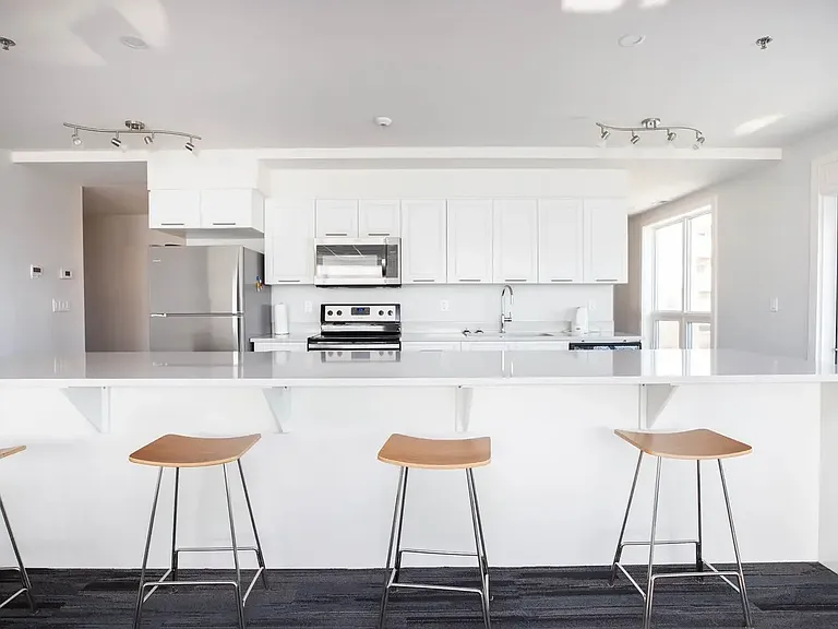 360 Lodge Ave — Photo 4