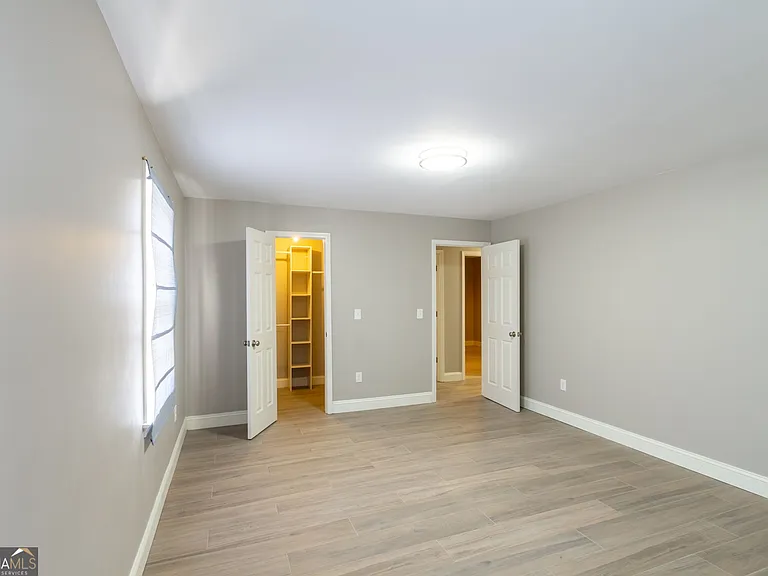 612 Redbud Ln — Photo 66