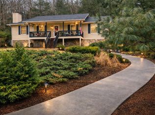 103 Pleasant Hill Dr, Franklin, NC 28734