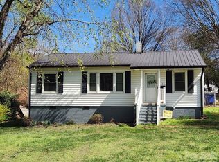 906 N Flint St, Lincolnton, NC 28092