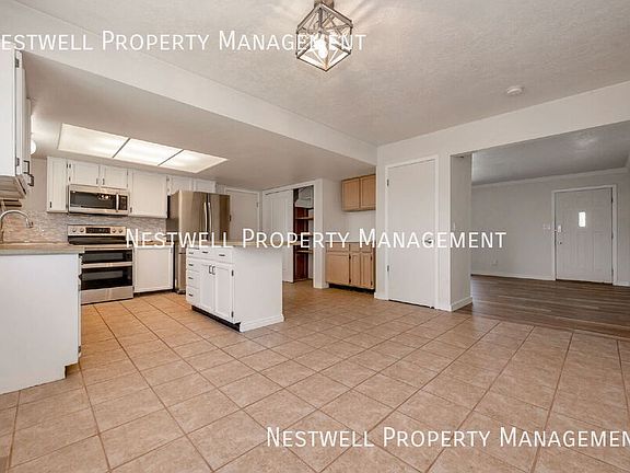 3rd image of 3861 W Bingham Creek Dr