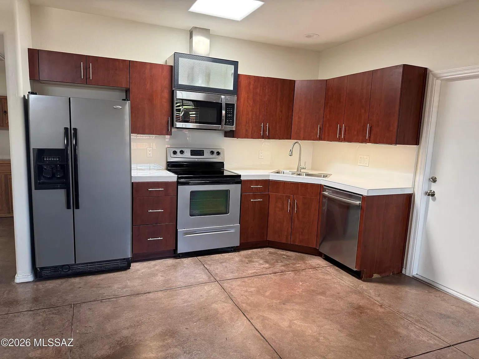 2 bed, 1.0 bath, 1038 sqft, $1,500 — Photo 4