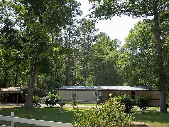 2nd image of 8 Dogwood Dr