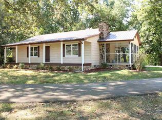 114 Henderson Dr, Madisonville, TN 37354