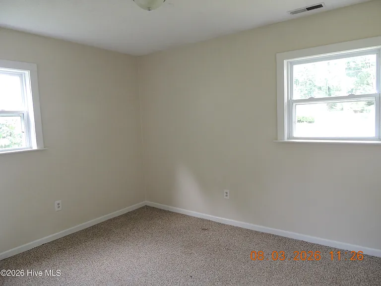 109 Ramsey Dr — Photo 9
