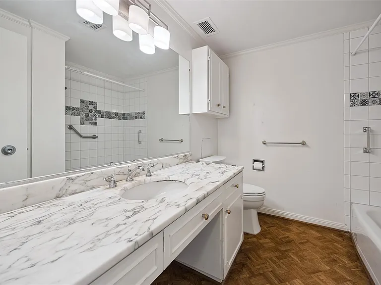2200 Willowick Rd #11B — Photo 11