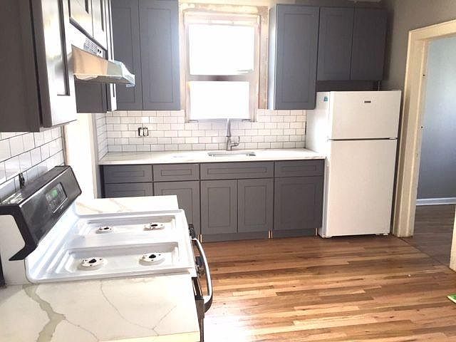 1st image of 25 Andrews Ln