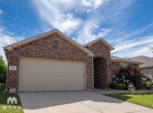 4512 Hiddenite Rd, Aubrey, TX 76227