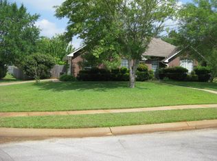 304 S Ridge Pkwy, Jacksonville, TX 75766