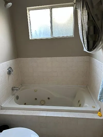 3283 Kelton Ave — Photo 23