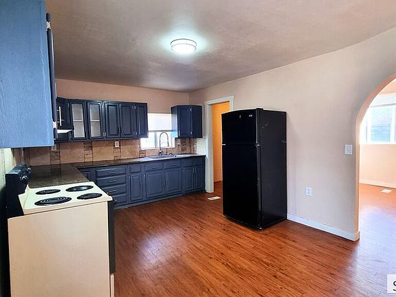 5th image of 268 10th St