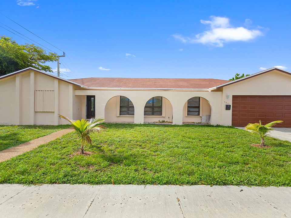 1st image of 4851 NW 17th St