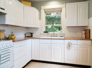 27 Barton St, Waltham, MA 02453