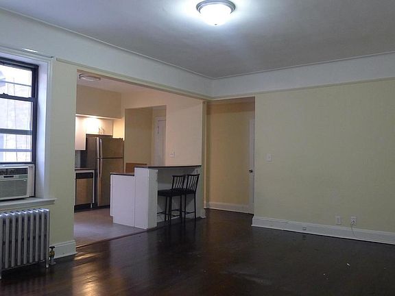 5th image of 4556 42nd St APT 2A