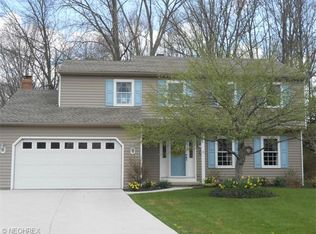 5939 Timber Trail Dr, North Olmsted, OH