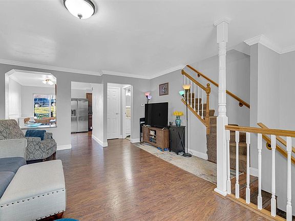 4th image of 2334 Driftwood Pl
