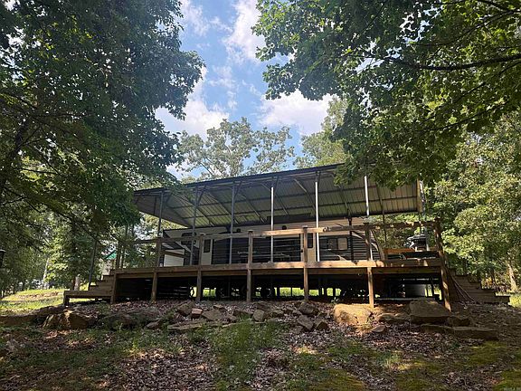 2nd image of 441 Cherokee Cir