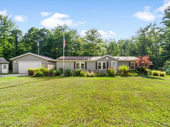 5750 Chambers Rd, Mayville, MI 48744