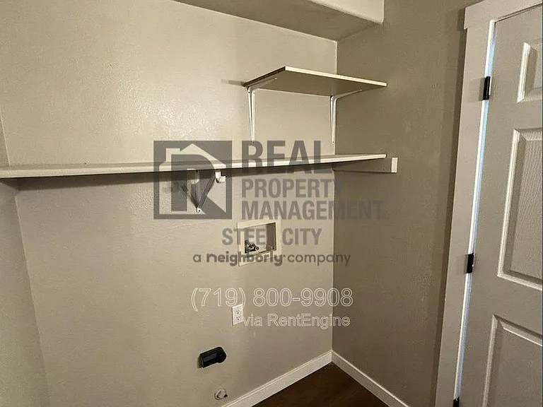 326 W Golden Eagle Way — Photo 8