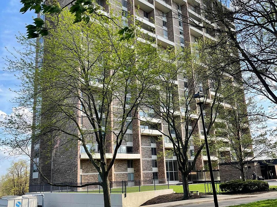 1st image of 1000 Urlin Ave APT 1402