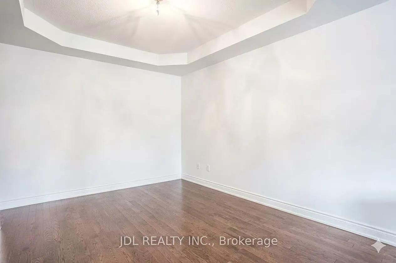 3 bed, $3,458 — Photo 3